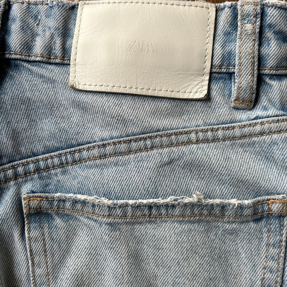 EUC Women’s Zara Jeans Sz 0 - Picture 7 of 11
